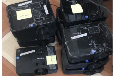 Máy chiếu cũ hỏng thanh lý tại Hà Nội